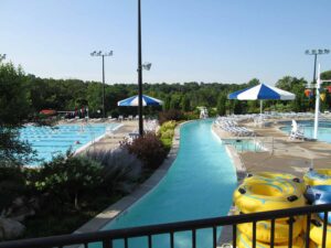 Sunset Hills Aquatic Center, picture of pool and lazy river